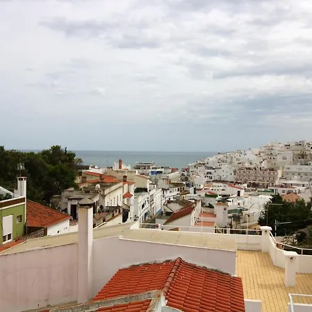 Studio In Albufeira With Wonderful Sea View Furnished Terrace And Wifi Appartement *
